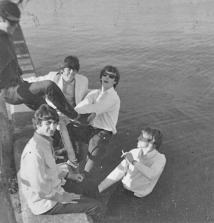 more/checks-weymouth1x